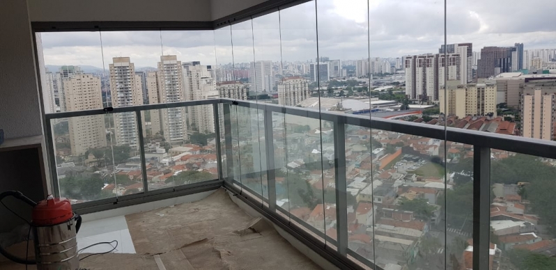 Envidraçamento de Sacada com Ar Condicionado Jardim Europa - Envidraçamento de Sacada Morumbi